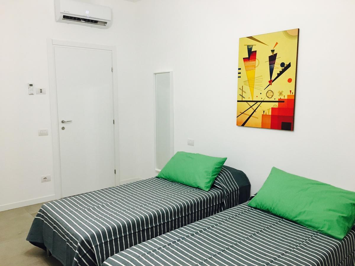 Room Center Station 2 แบร์กาโม ภายนอก รูปภาพ